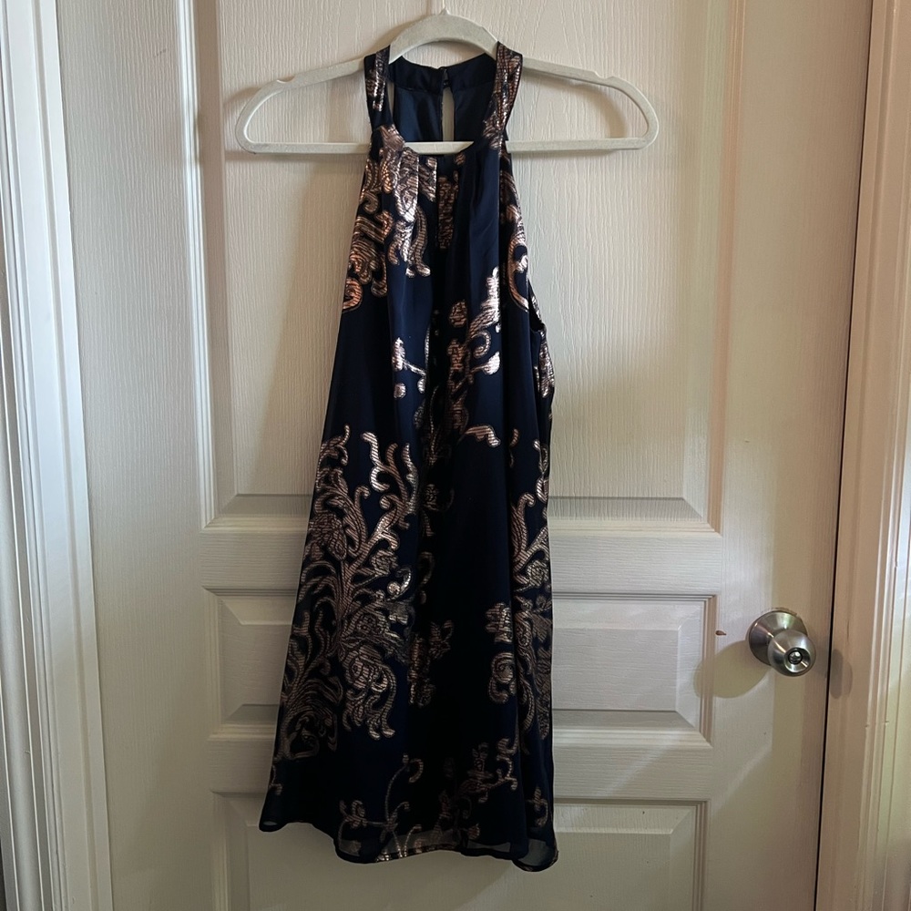 Sleeveless dress